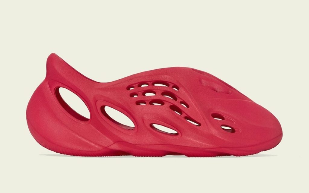 合成樹脂底adidas アディダス YEEZY Foam Runner Vermilion イージー フォームランナー ヴァーミリオン サンダル GW3355 US9/27.5cm