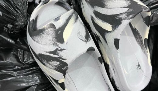 adidas YEEZY SLIDE “MX MOON”が発売予定