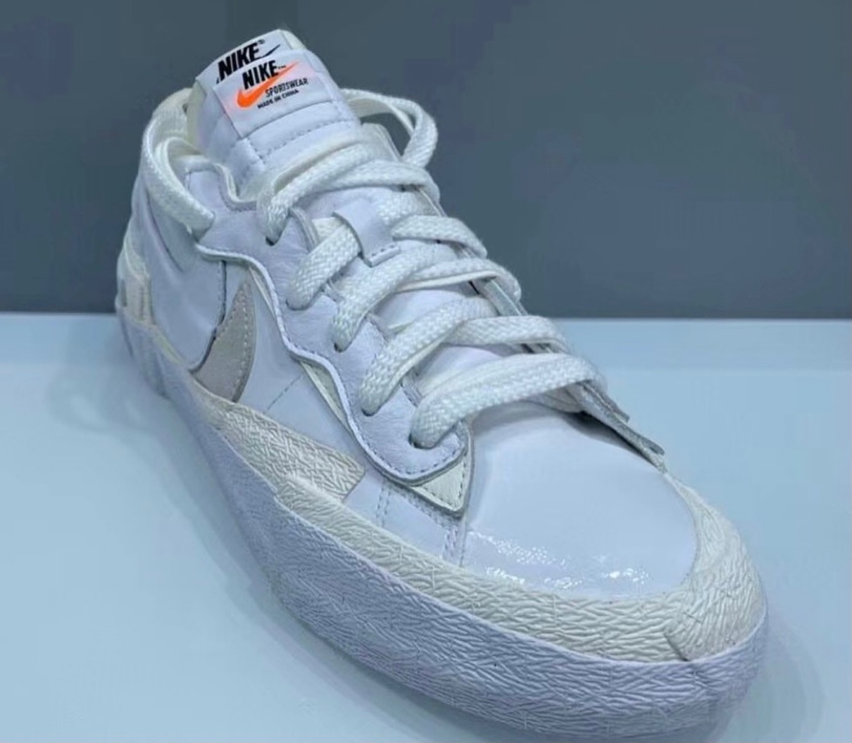【美品】sacai × Nike Blazer Low White