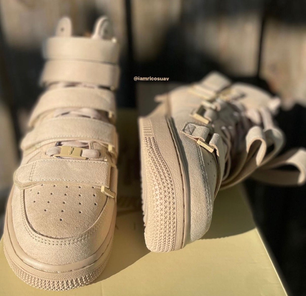 Billie Eilish × Nike Air Force 1 High '07 SP “Mushroom”が国内4月25 ...