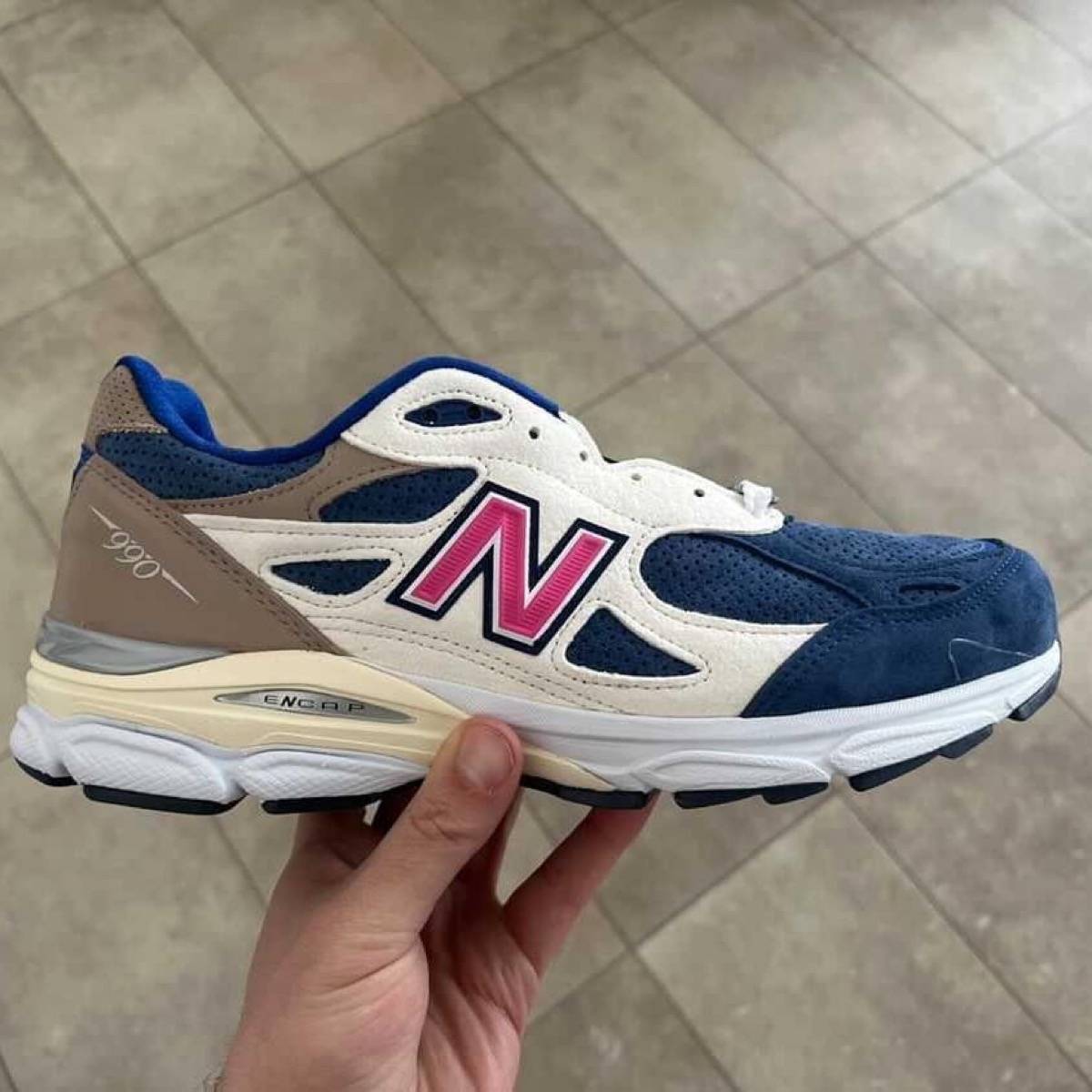 状態中古2回使用KITH × New Balance 990V3 \