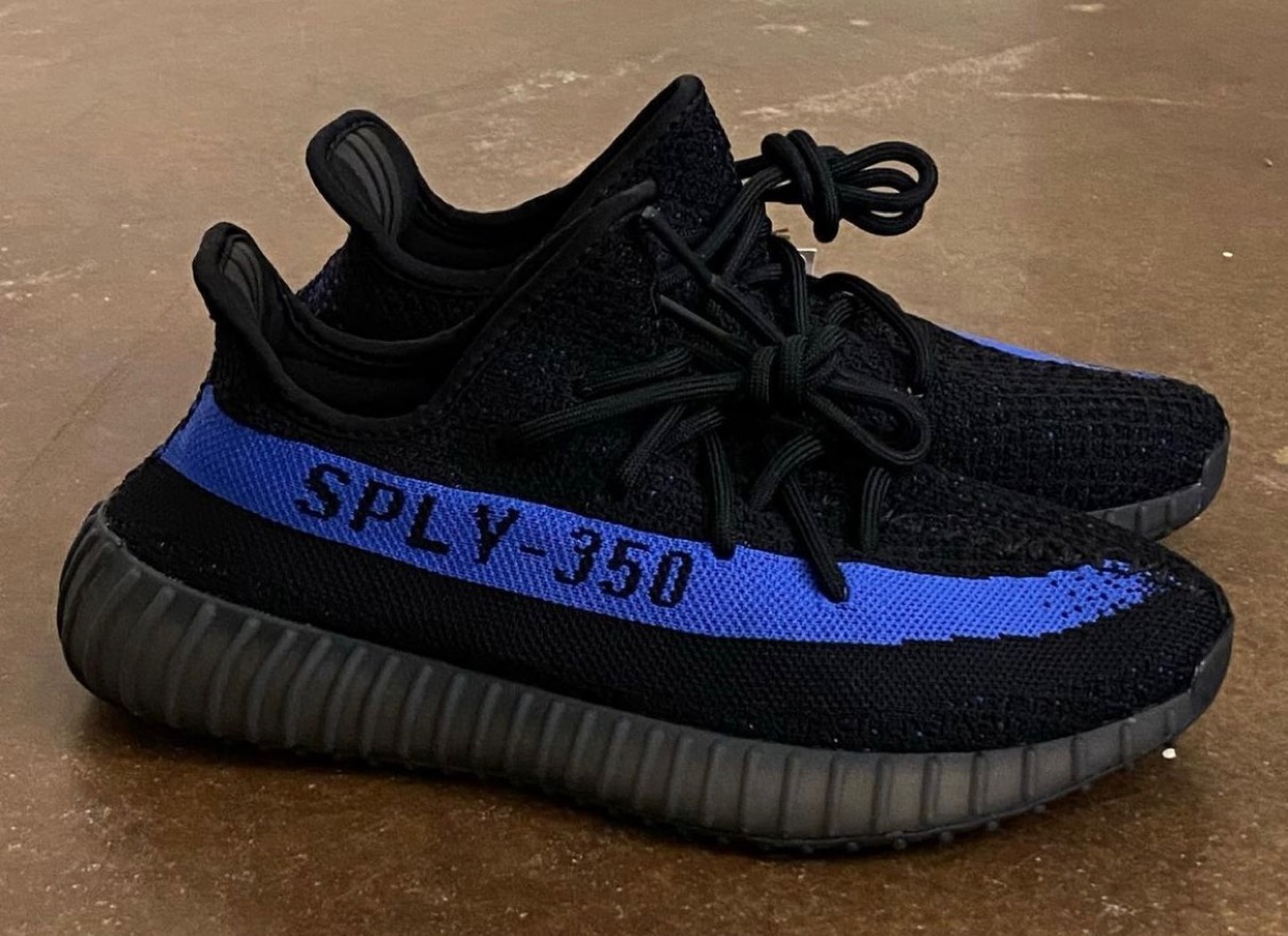 adidas YEEZY BOOST 350 V2 "Dazzling Blue