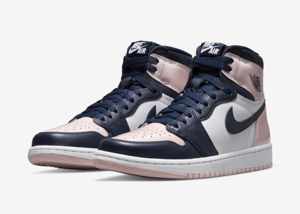 Nike WMNS Air Jordan 1 Retro High OG