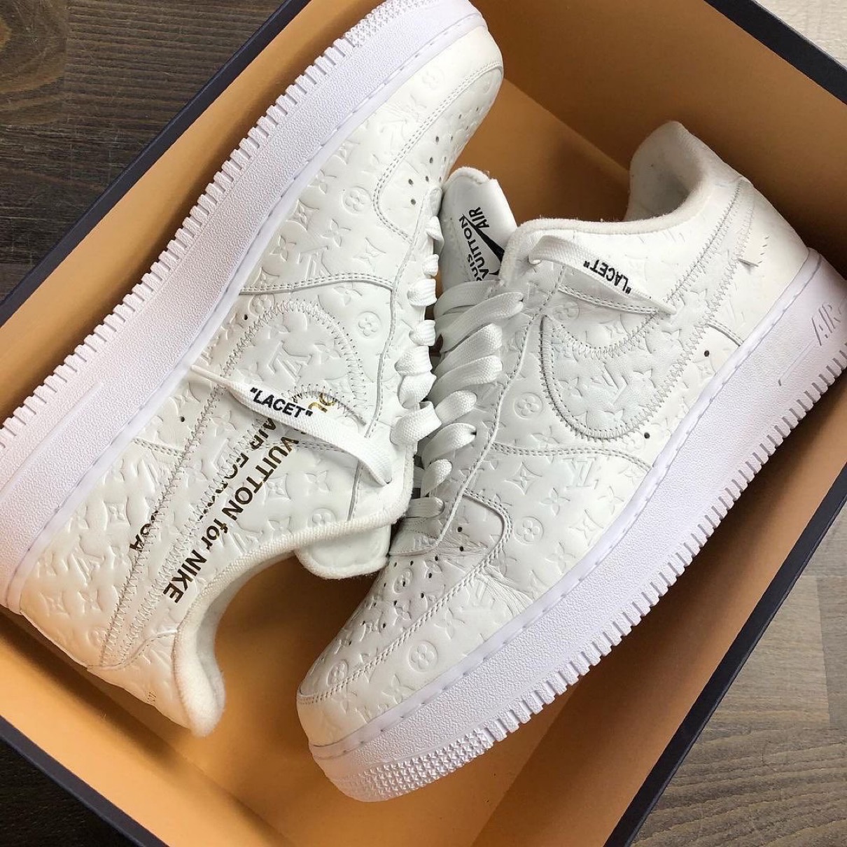 Louis Vuitton × Nike】Air Force 1 by Virgil Abloh が国内7月