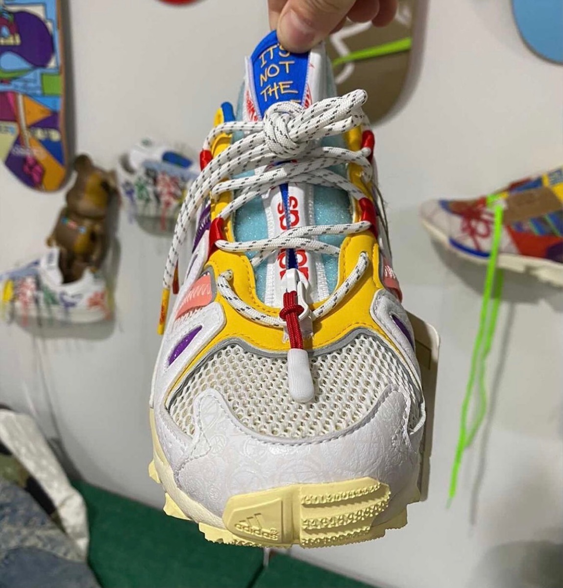 Hot Wheels × Sean Wotherspoon × adidas Superturf Adventureが国内8 