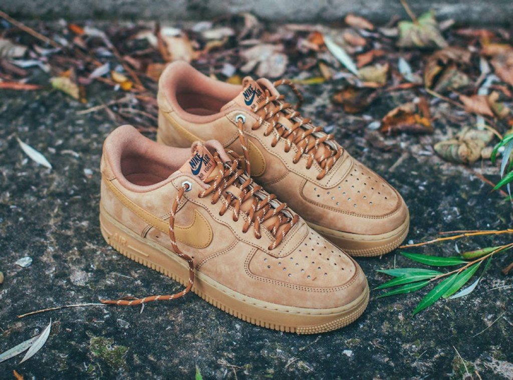 靴/シューズNIKE AIR FORCE 1 '07 WB FLAX エアフォース1