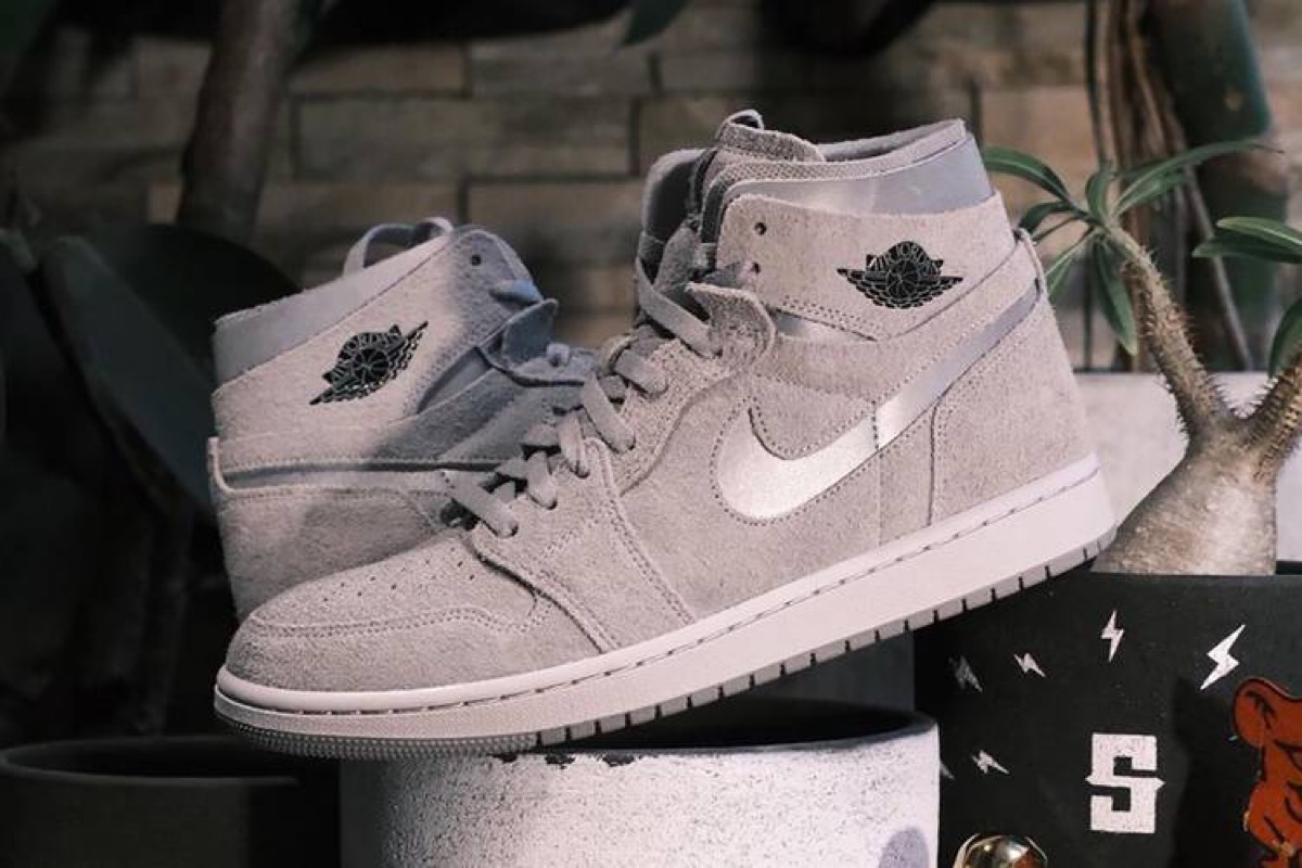 Nike Wmns Air Jordan 1 Zoom Air CMFT “Metallic Silver”が6月7日より