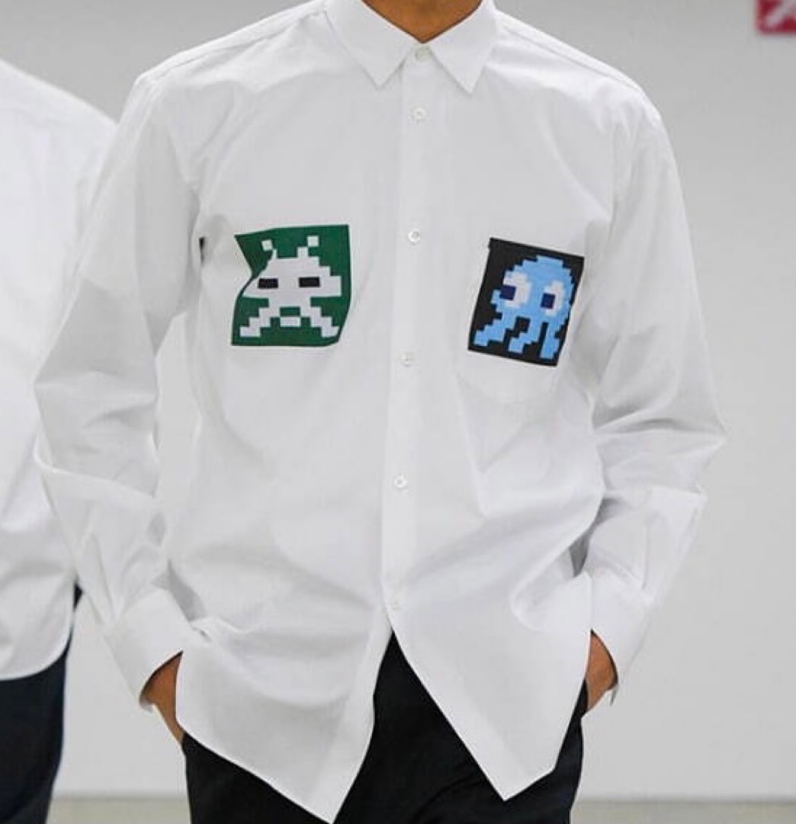 COMME des GARÇONS SHIRT × INVADER 懐かしのゲームに着想したコラボ