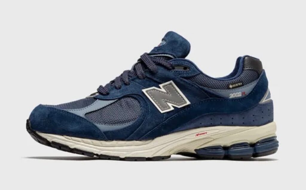 New BalanceからGORE-TEX採用の新色『2002R “Indigo Navy”』が順次発売