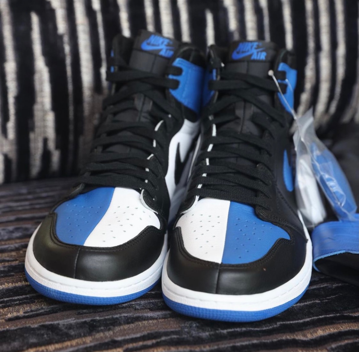 DJ Khaledが Nike Air Jordan 1 Retro High OG “Homage to Home”の 
