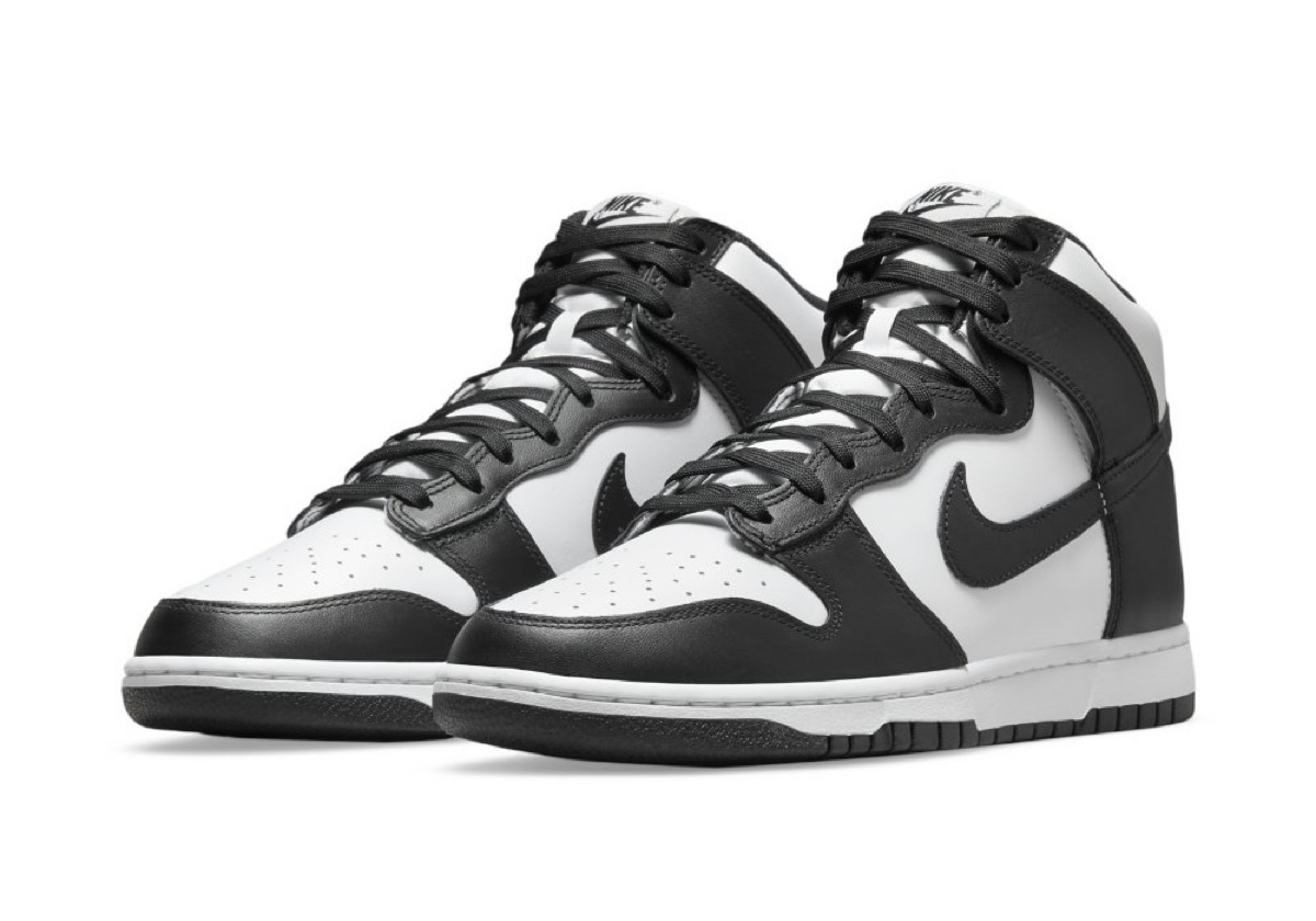 NIKE WMNS DUNK HIGH BLACK AND WHITE パンダ