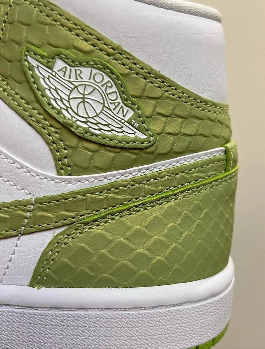 Nike Wmns Air Jordan 1 Mid SE “Vivid Green Python”が国内4月20日に