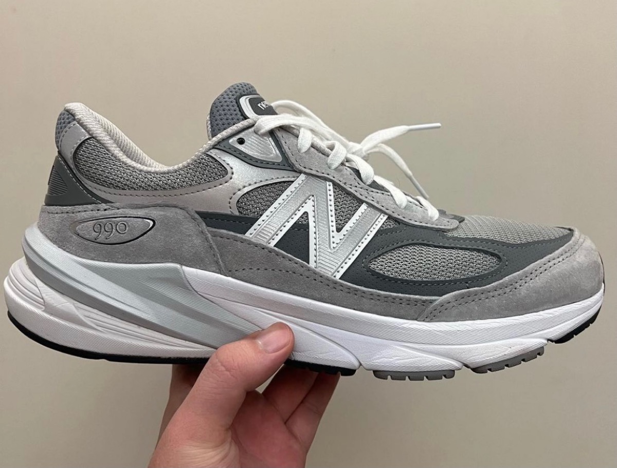 New Balance 900番台最新作『990v6 “Grey”』の再販情報を随時更新中