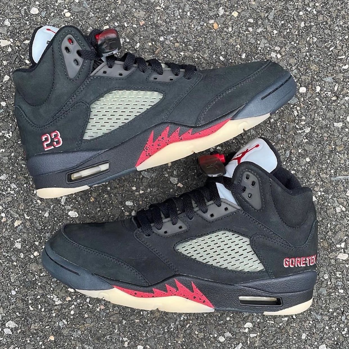 Nike Wmns Air Jordan 5 Retro GTX “Off Noir/Fire Red”が国内12月1日 