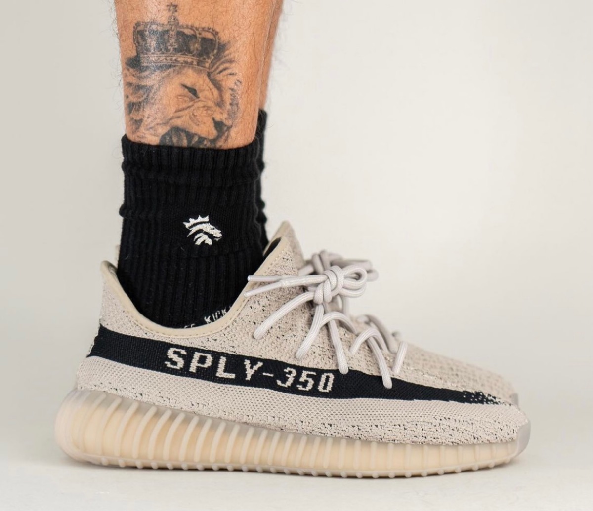 YEEZY BOOST 350 V2 GRANITE CORE BLACK 新品 - スニーカー