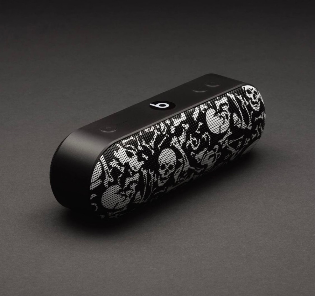 Stüssy × Beats by Dre Pill+ ワイヤレススピーカーが国内3月4日に発売