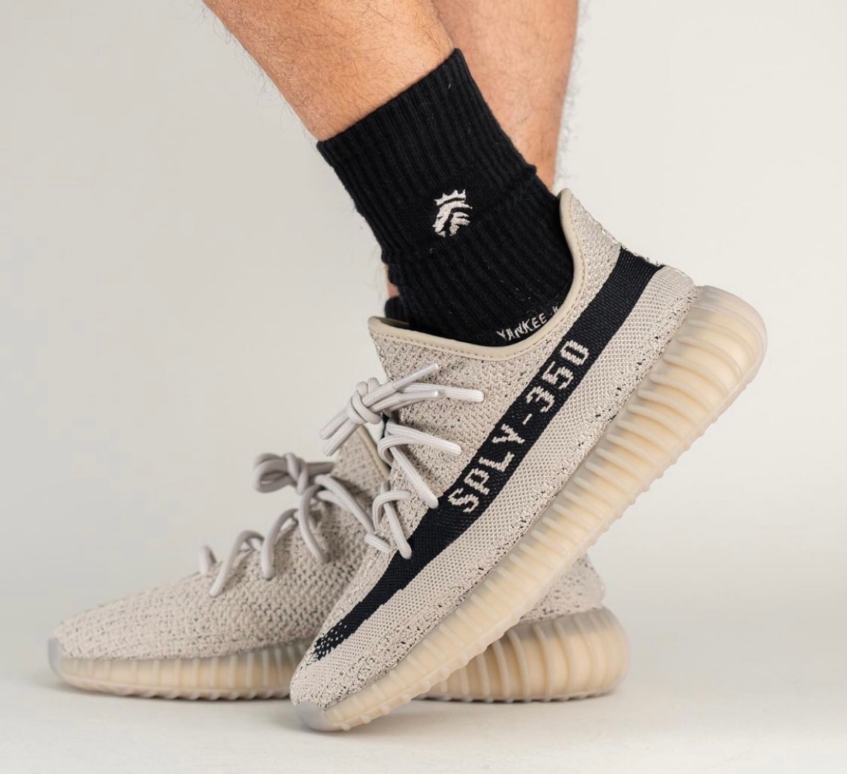 YEEZY BOOST 350 V2 SLATE イージーブースト27.0cm普段27cmです ...