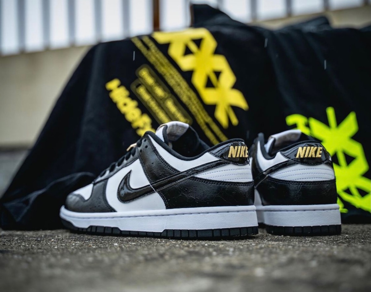 スニーカーNike Dunk Low Retro SE EMB “World Champ” White and Blackが国内7月2 ... 11880円