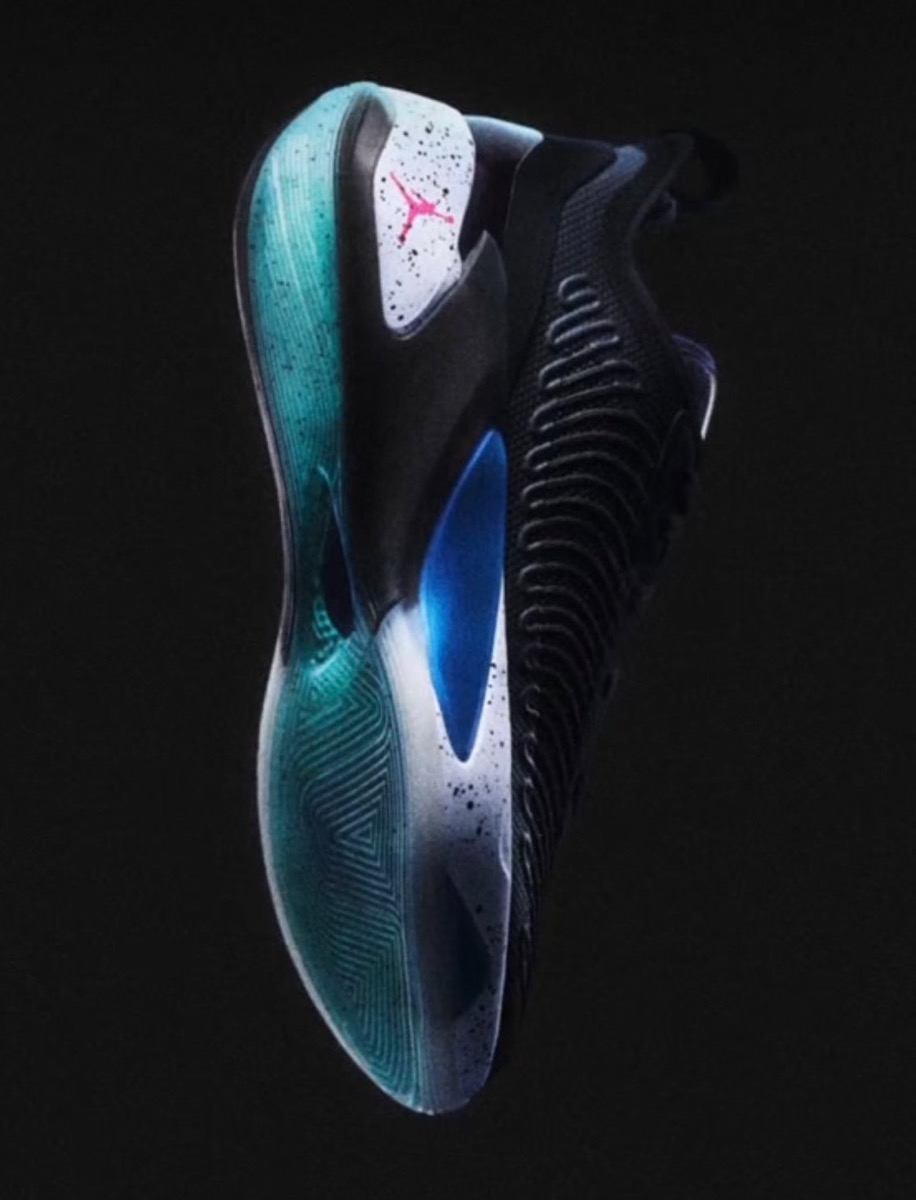 Nike】Luka Doncicの初代シグネチャーモデル〈Jordan Luka 1〉が国内7 