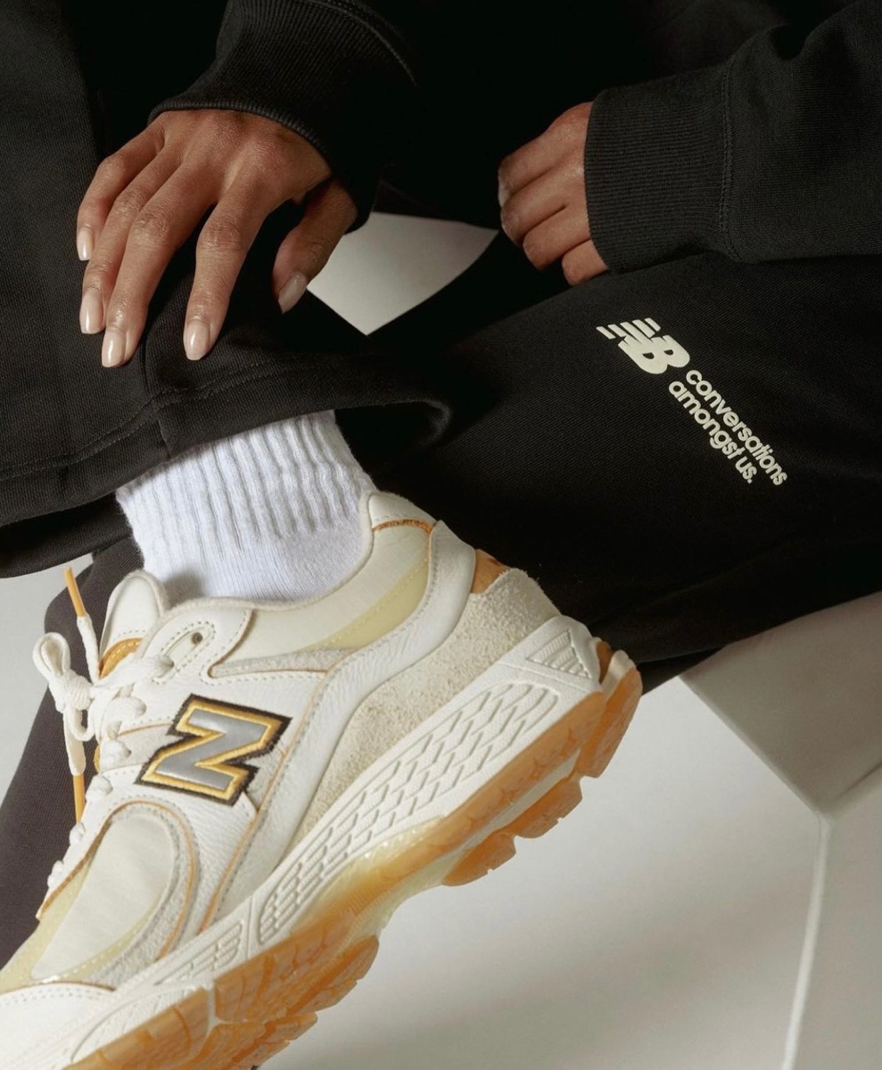 New Balance 2002R “Conversations Amongst Us” by JFGが国内4月