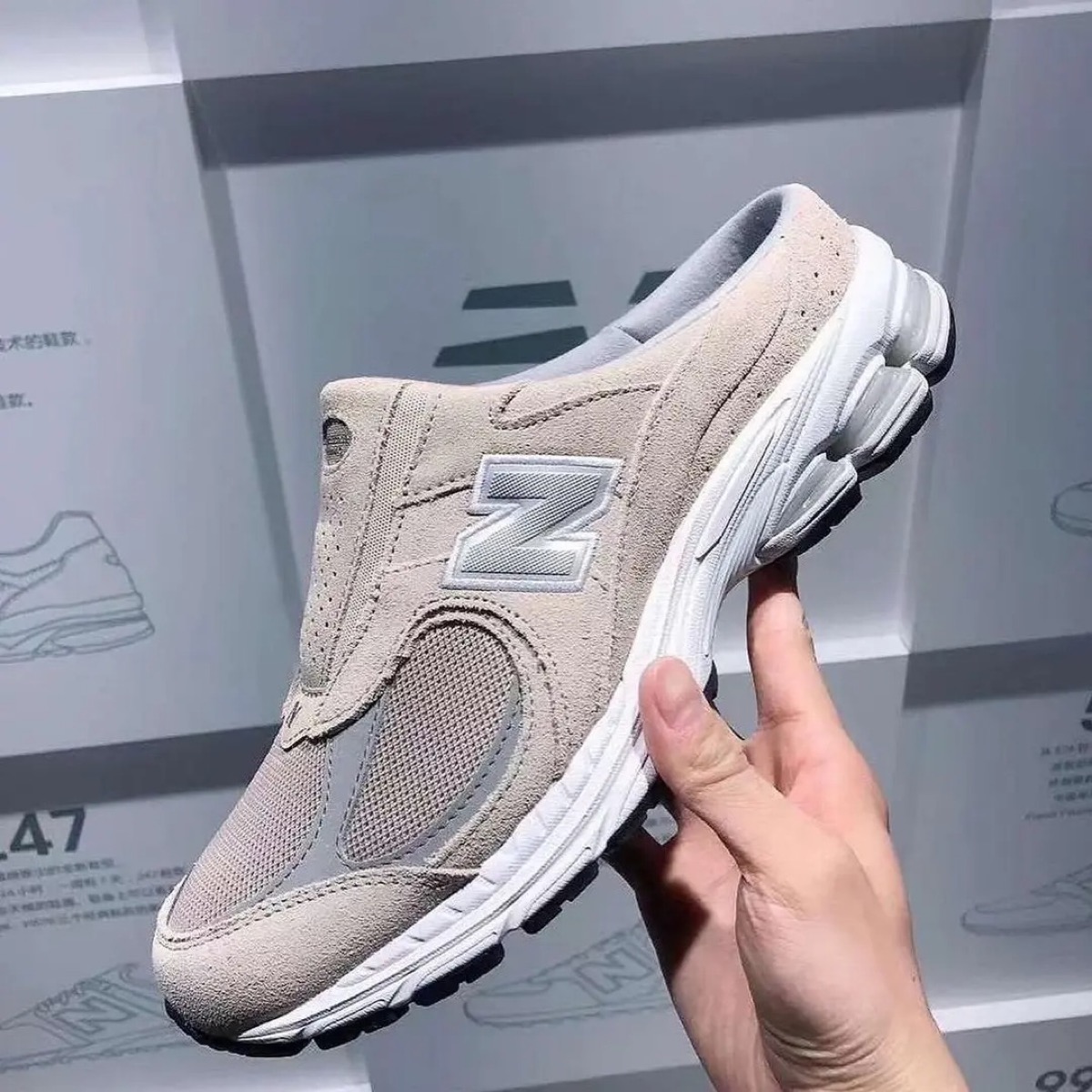 NEW BALANCE M2002 RMS 22AW ミュール サンダル