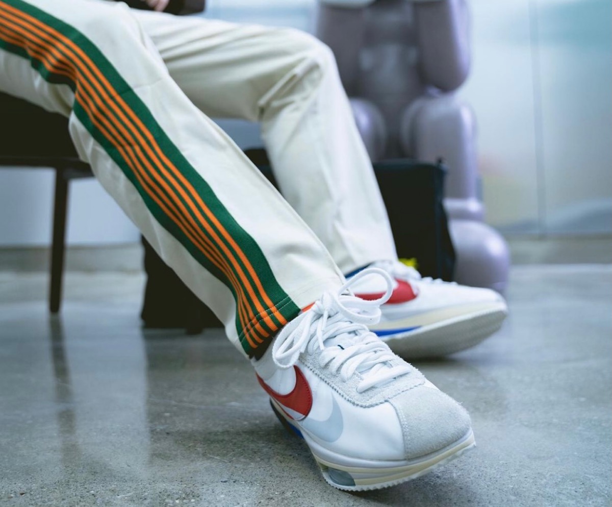 sacai × Nike『Zoom Cortez SP』の新色が国内12月8日／12月13日より ...