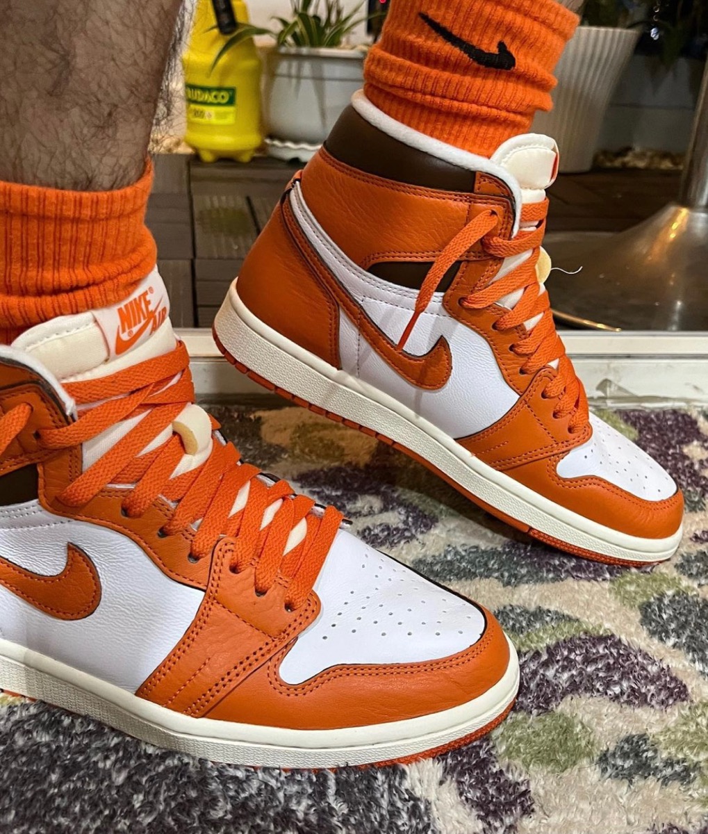 Nike WMNS Air Jordan 1 High OG "Starfish