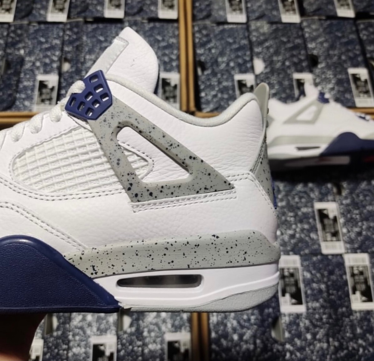 Nike Air Jordan 4 Retro “White/Midnight Navy”が国内10月29日に発売