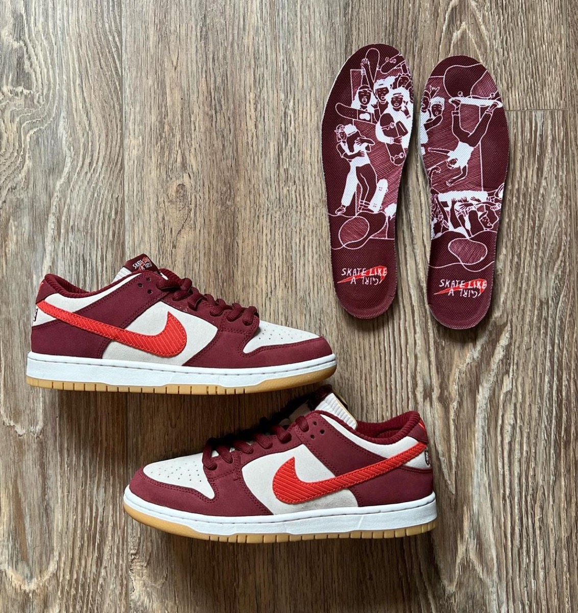 着用回数も3回ほどで美品ですSkate Like a Girl x Nike SB Dunk Low