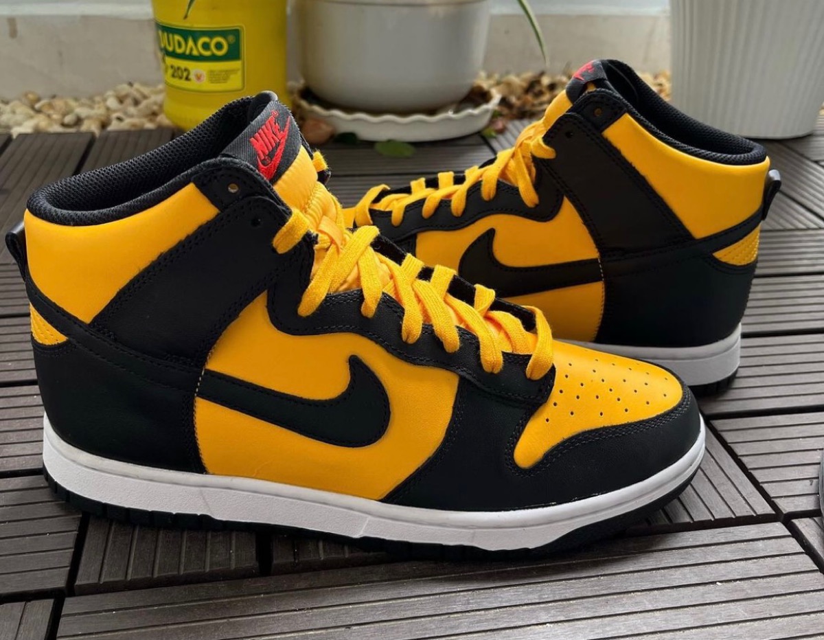 Nike Dunk High University Gold and Black