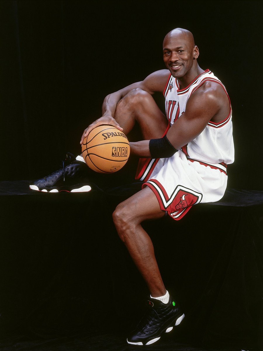 Nike Air Jordan 13 Retro “Playoffs”が国内2023年2月18日に復刻発売