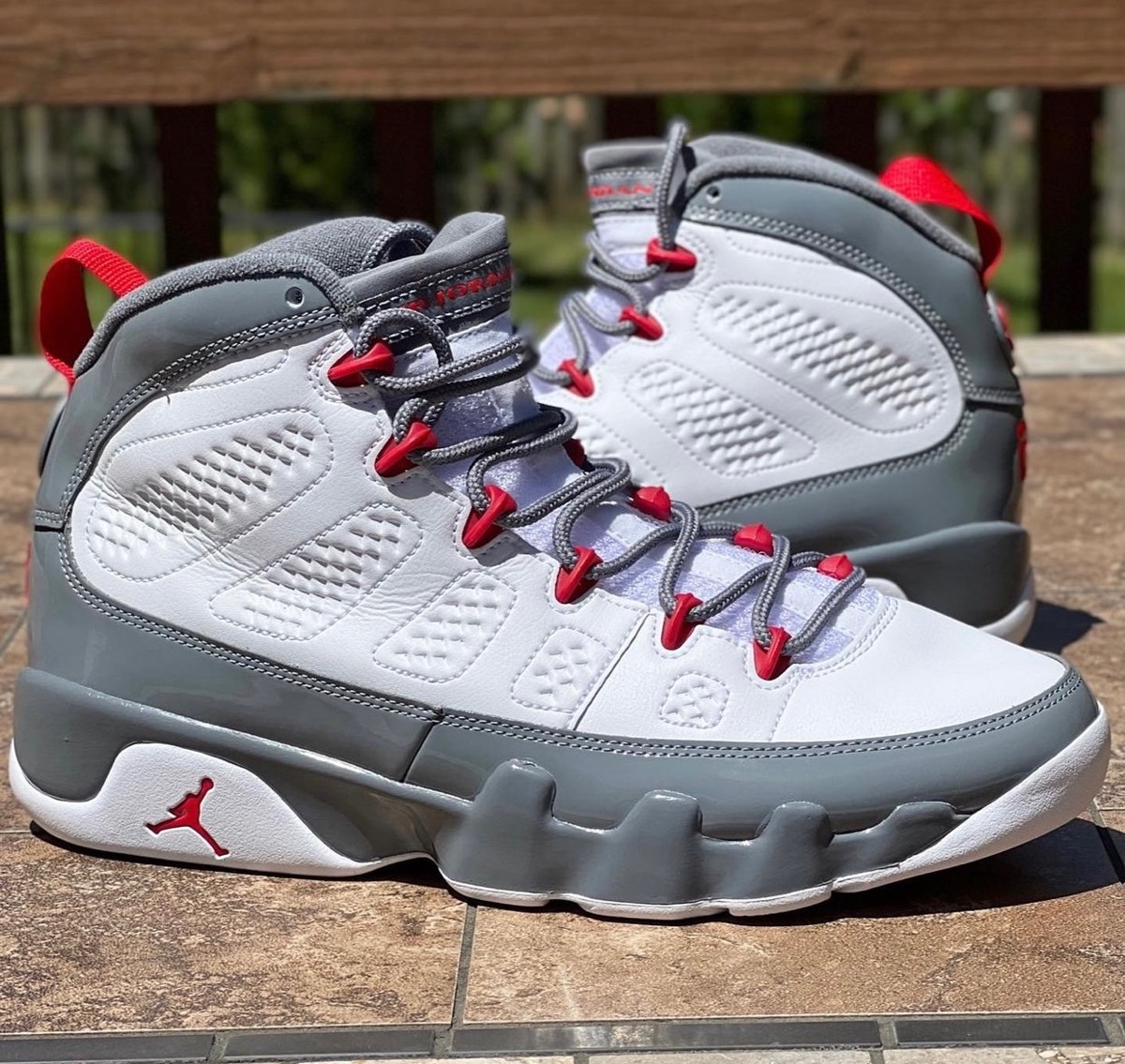 Nike Air Jordan 9 Retro “Fire Red”が11月23日に発売予定 | UP TO DATE