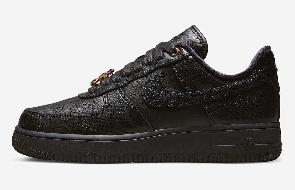 ラグジュアリーなNike Air Force 1 Low “Anniversary Edition”が発売 