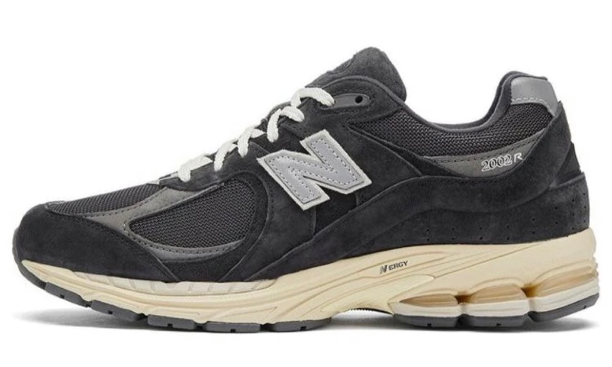 New Balance 『2002R “Phantom/Magnet”』が国内7月13日に再販予定