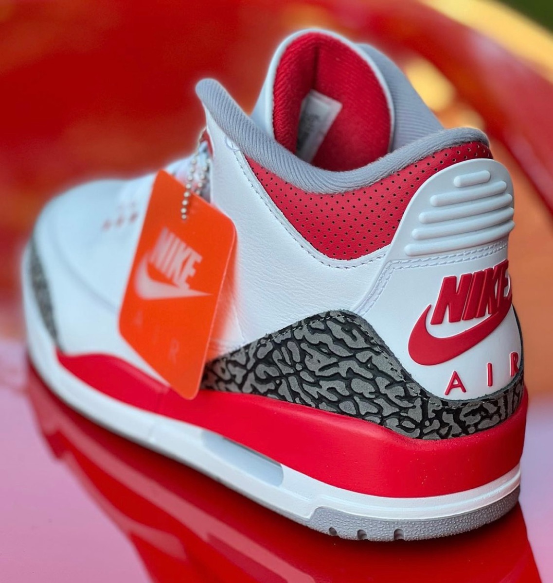 Nike】Air Jordan 3 Retro OG “Fire Red”が国内8月6日に復刻発売予定 