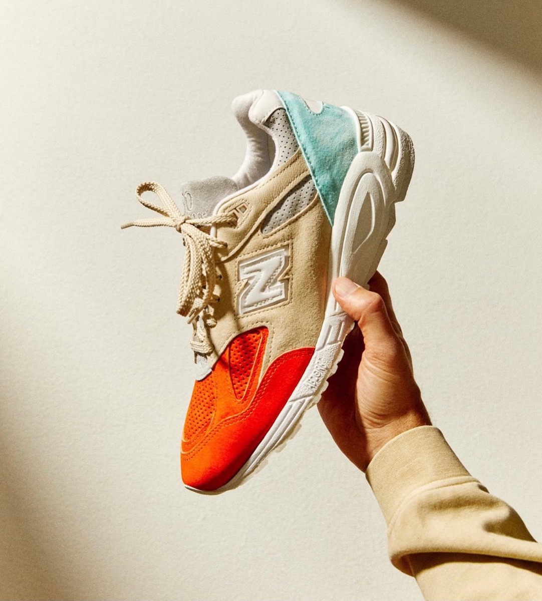 Kith × New Balance 990v2 “Cyclades”が国内6月17日に発売予定