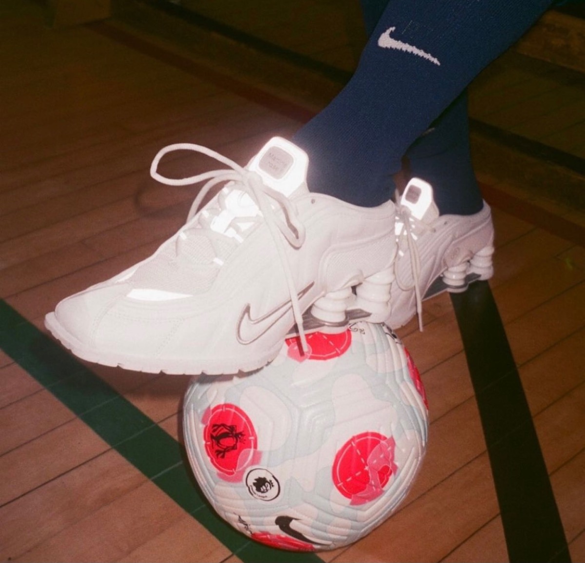 Martine Rose × Nike 『Shox MR4』が国内7月14日より発売予定 | UP TO DATE