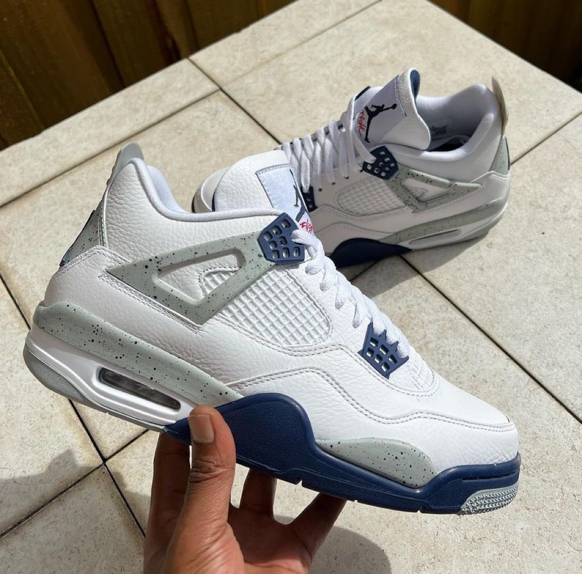 Nike Air Jordan 4 Retro “White/Midnight Navy”が国内10月29日に発売