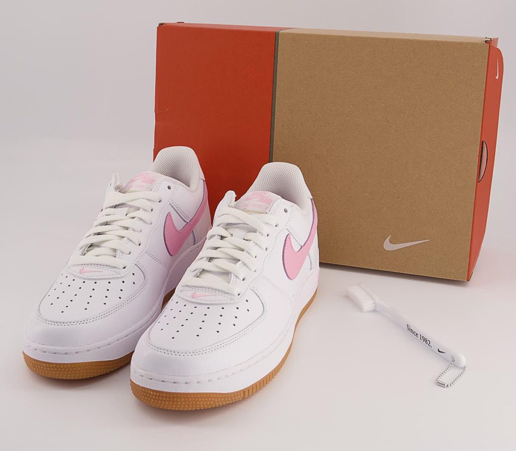 品質が完璧 30cm Nike Air Force 1 40周年 赤 青 片足ずつ kids-nurie.com