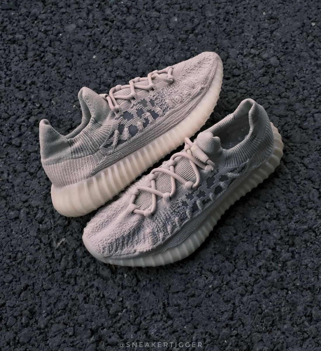 adidas YEEZY BOOST 350 V2 CMPCT “SLATE BONE”が国内8月4日に再販 ...