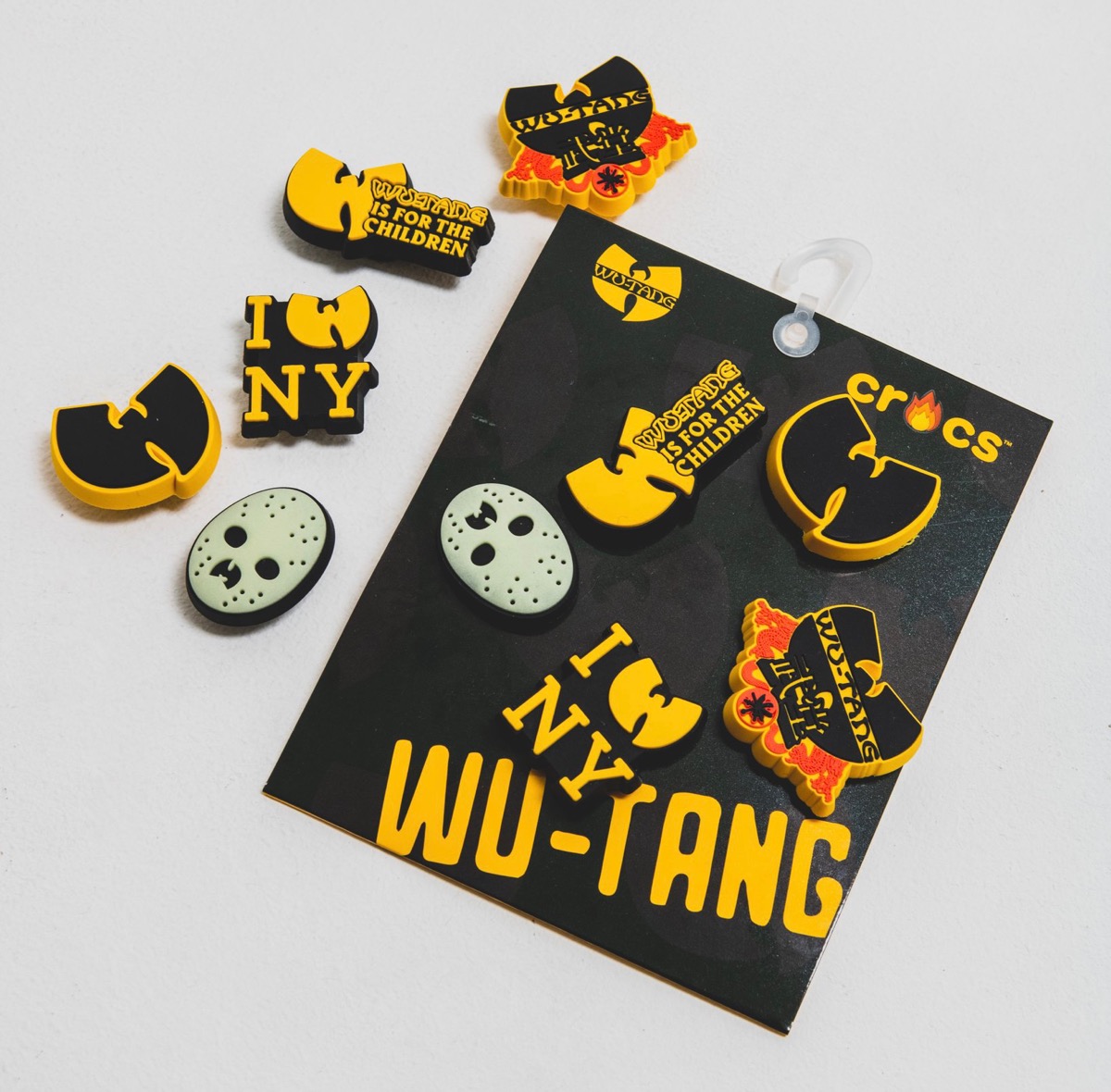 Wu-Tang Clan × Crocs 伝説的HIP-HOPグループとのコラボサンダルが国内