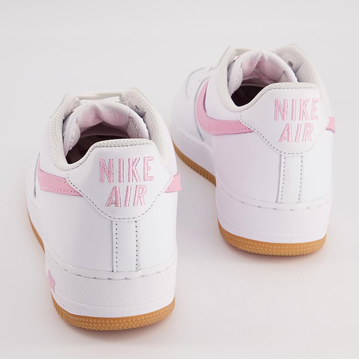 Nike Air Force 1 Low Retro “Color of the Month” White/Pinkが国内10