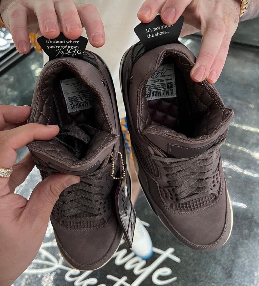 最大56％オフ！ NIKE A Ma Maniere Jordan4 ナイキ アママニエール