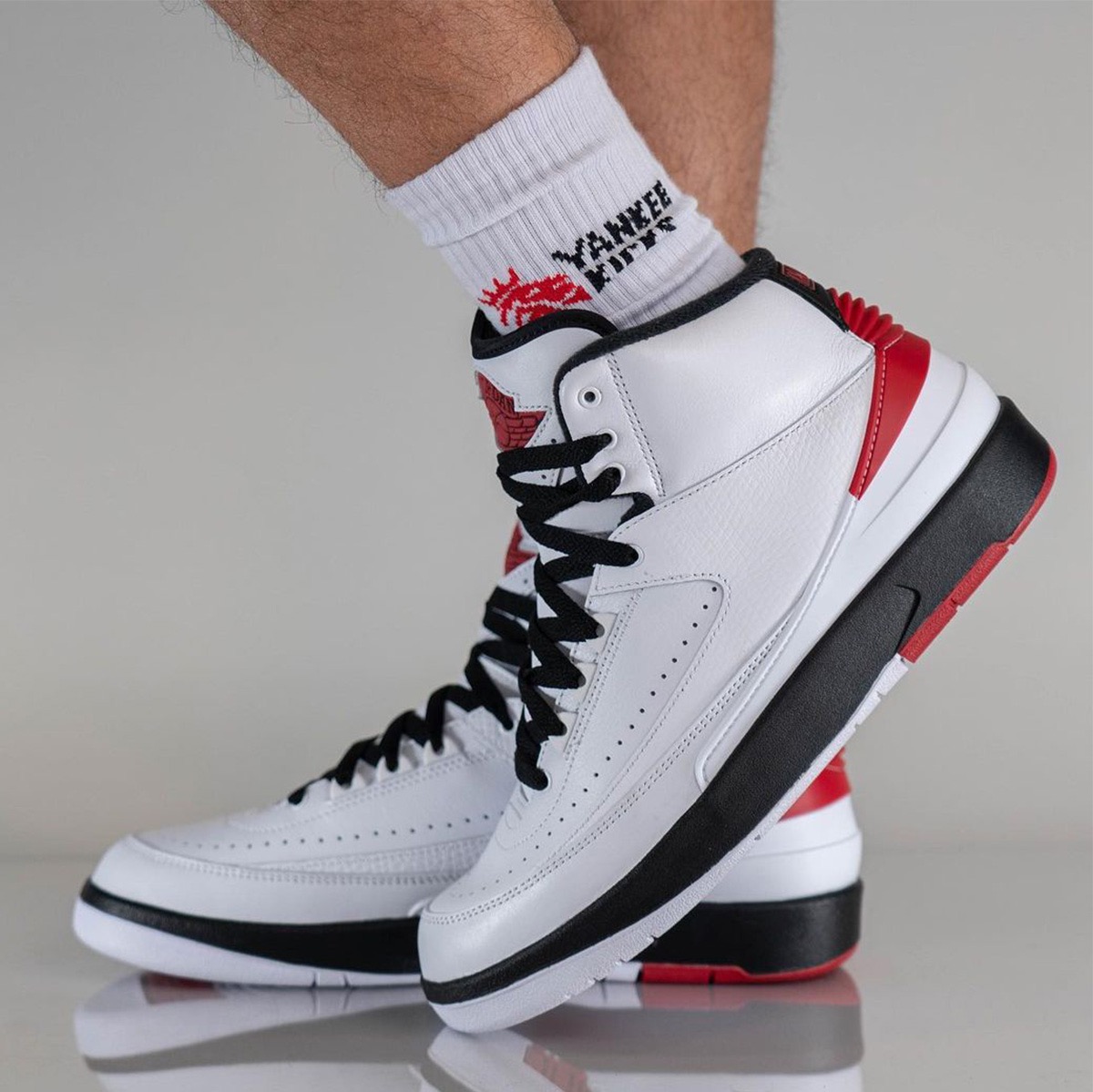 Nike Air Jordan 2 Retro OG “Chicago”が国内年月日に