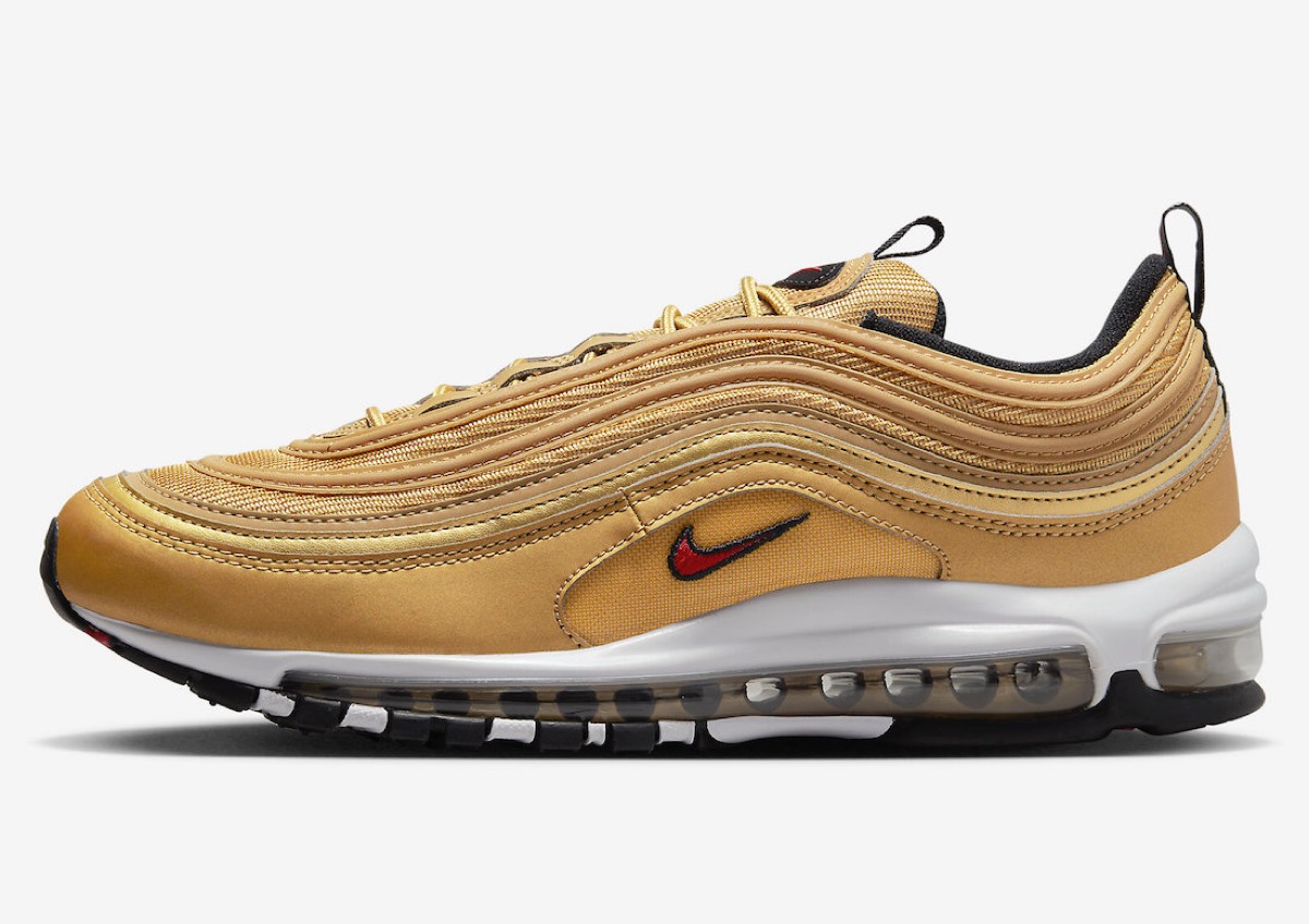 金の弾丸の輝きを纏った Nike Air Max 97 OG “Golden Bullet”が国内1月