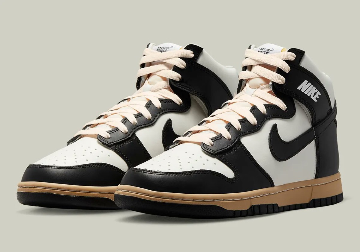 Team Conventionを彷彿とさせるNike Wmns Dunk High SE “Black and