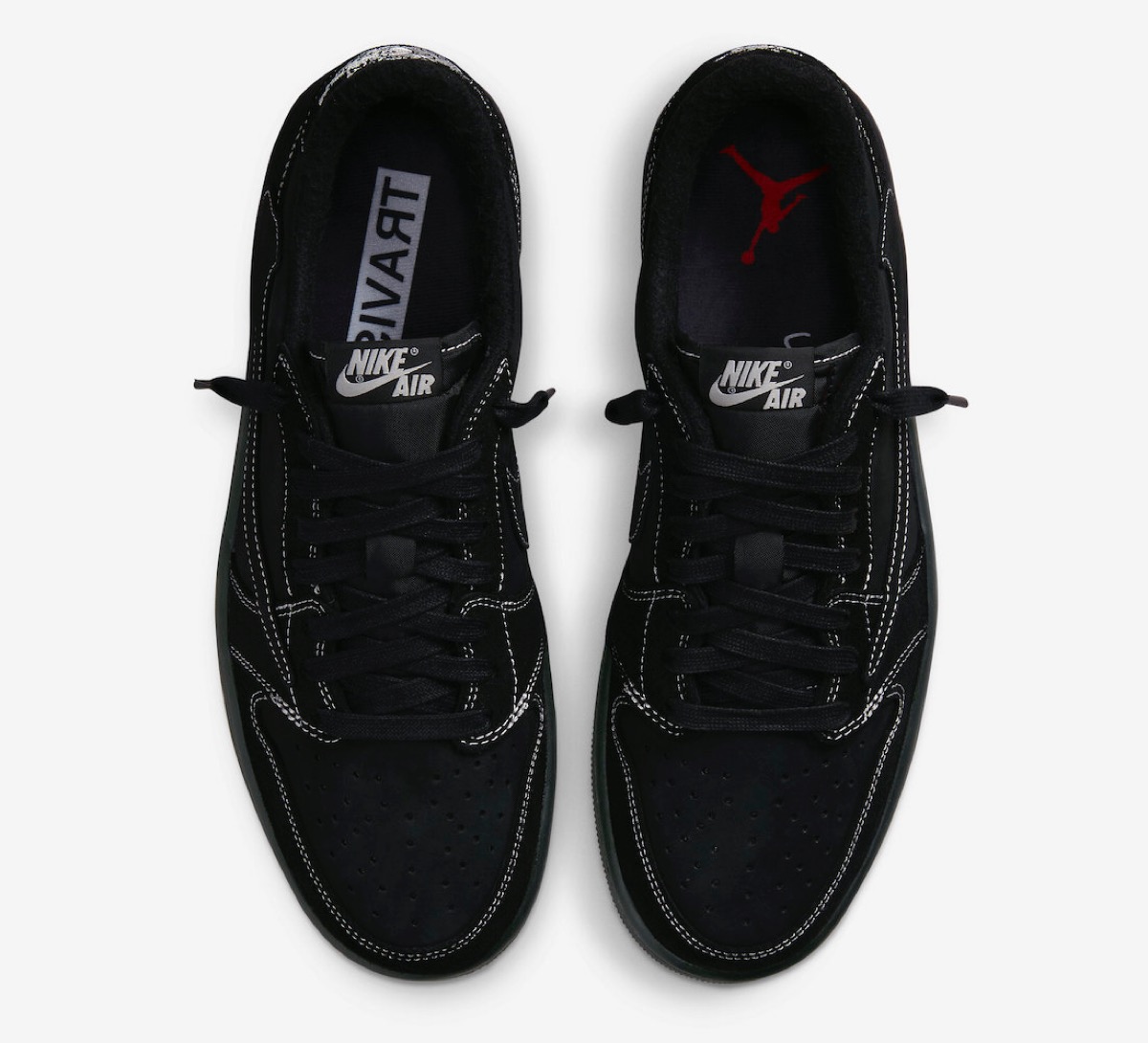 Travis Scott × Nike Air Jordan 1 Low OG SP “Black/Phantom”の国内