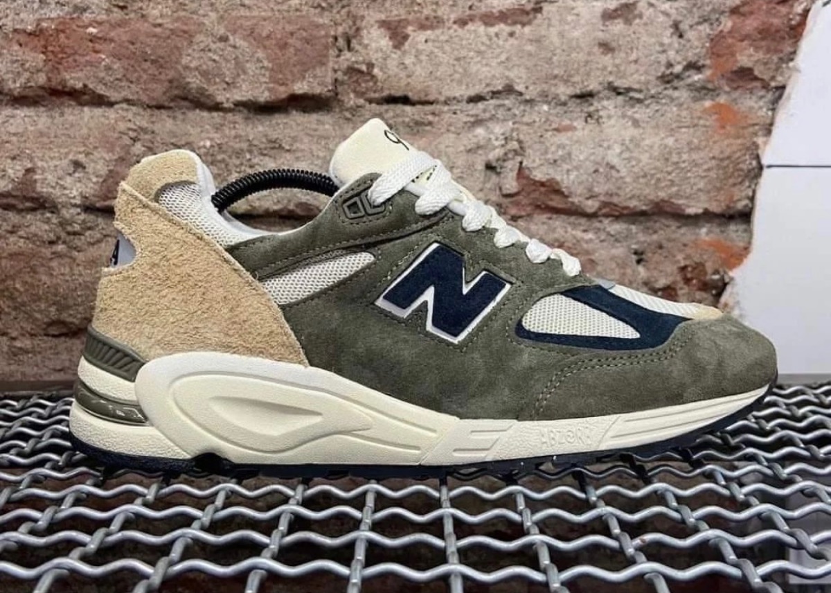 New Balance Made in U.S.A.〈990v2 “Olive”〉が国内10月27日に発売 