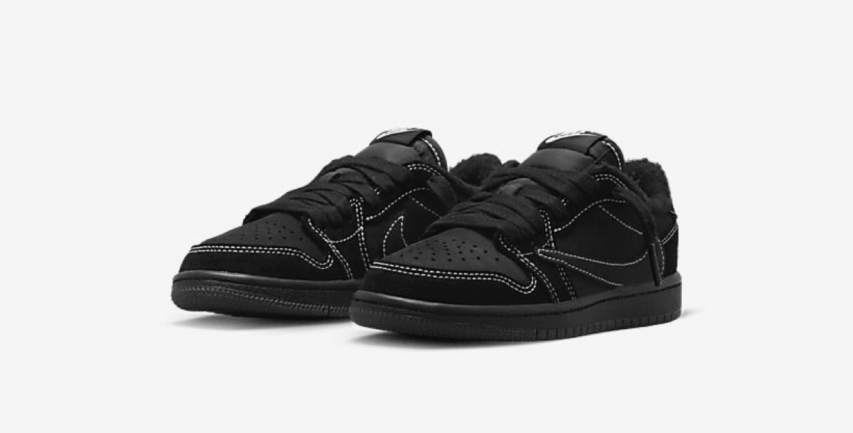 Travis Scott × Nike Air Jordan 1 Low OG SP “Black/Phantom”の国内