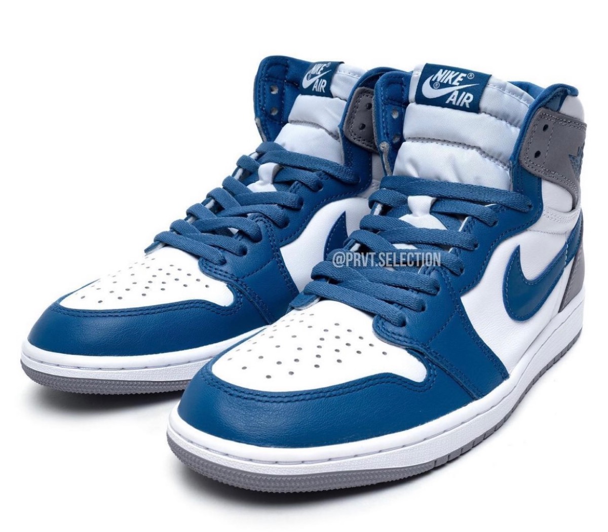 Nike Air Jordan 1 High OG "True Blue" 28